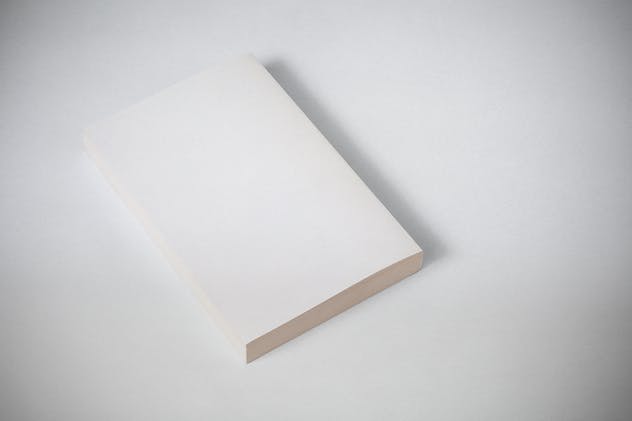 软封面书模样机模板 Softcover Book Mock-up设计素材模板