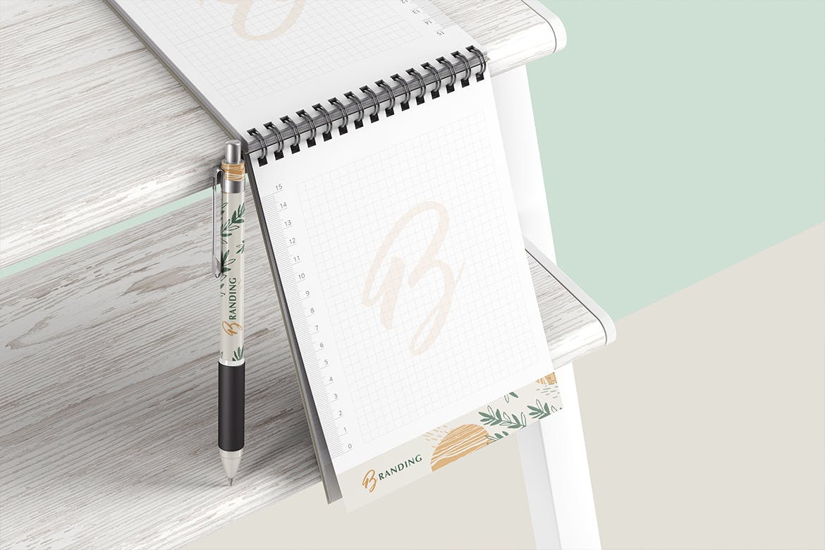 笔记本与笔品牌样机模板 Notebook With Pen Branding Mockup设计素材模板