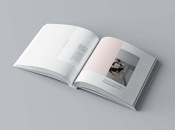 图书内页版式设计效果图样机 Square Softcover Book Mockup