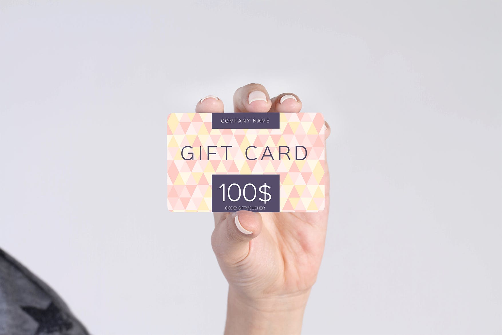 购物礼品卡手持设计样机模板 Gift Card Mockup设计素材模板